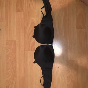 Victoria Secret Black Push-up Bra 32a